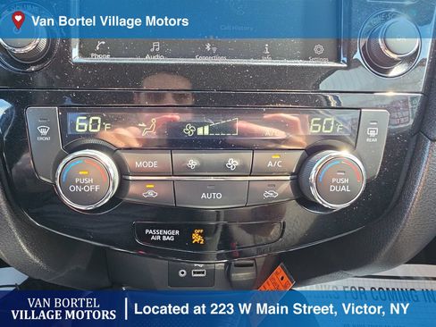 Used 2020 Nissan Rogue SV AWD/4WD image 20