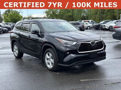 Used 2022 Toyota Highlander LE