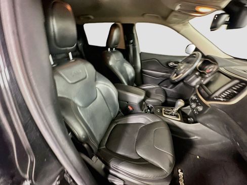 Used 2016 Jeep Cherokee Limited w/ Luxury Group FWD image 31