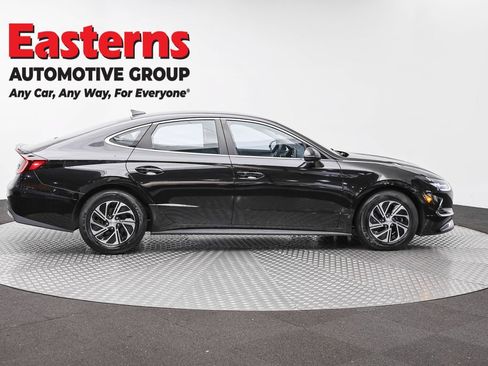 Used 2022 Hyundai Sonata Blue FWD image 4