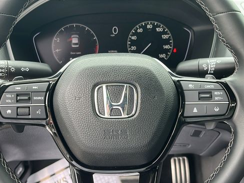 Used 2025 Honda Civic Sport image 11