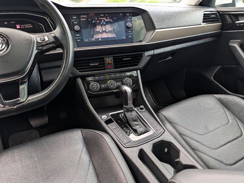 Used 2019 Volkswagen Jetta SEL Premium FWD image 23