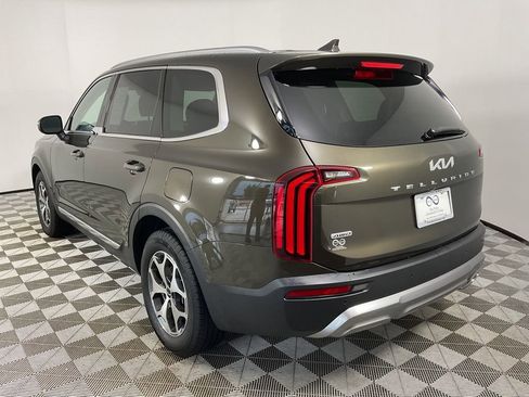 Used 2022 Kia Telluride EX image 7
