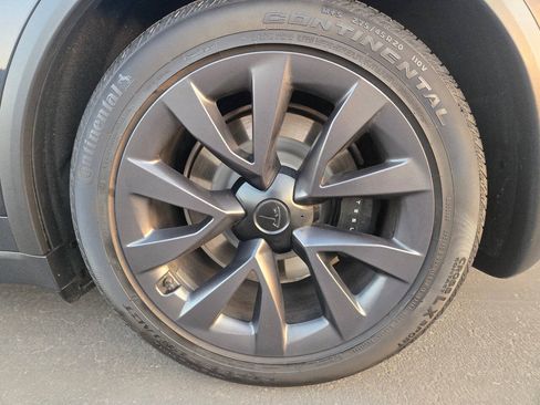 Used 2024 Tesla Model X AWD/4WD image 15