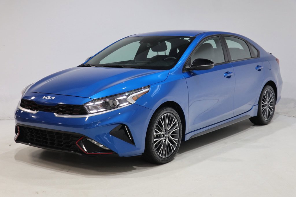 Used 2023 Kia Forte GT-Line FWD image 3