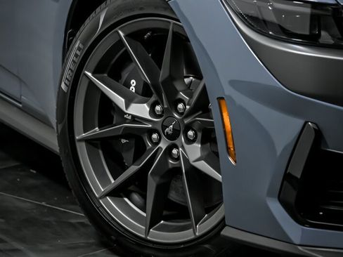 Used 2025 Ford Mustang Dark Horse image 3