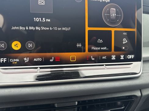 New 2026 Volkswagen Tiguan SE AWD/4WD image 32