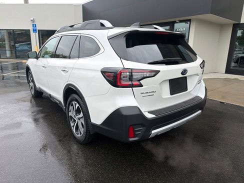Used 2021 Subaru Outback Touring AWD/4WD image 10