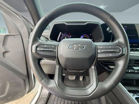 Used 2024 Chevrolet Colorado Trail Boss AWD/4WD image 14