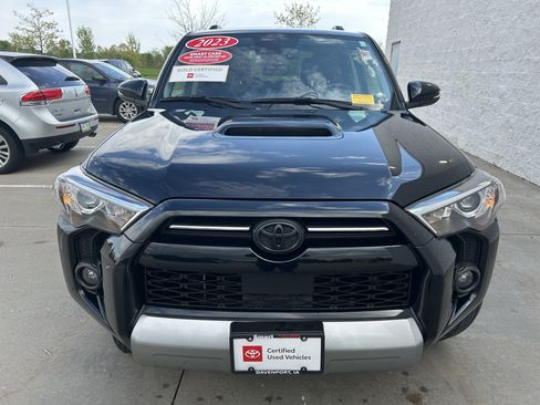 Used 2023 Toyota 4Runner TRD Off-Road Premium w/ Moonroof Package AWD/4WD image 2