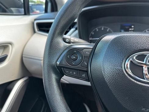 Used 2025 Toyota Corolla Cross L FWD image 23