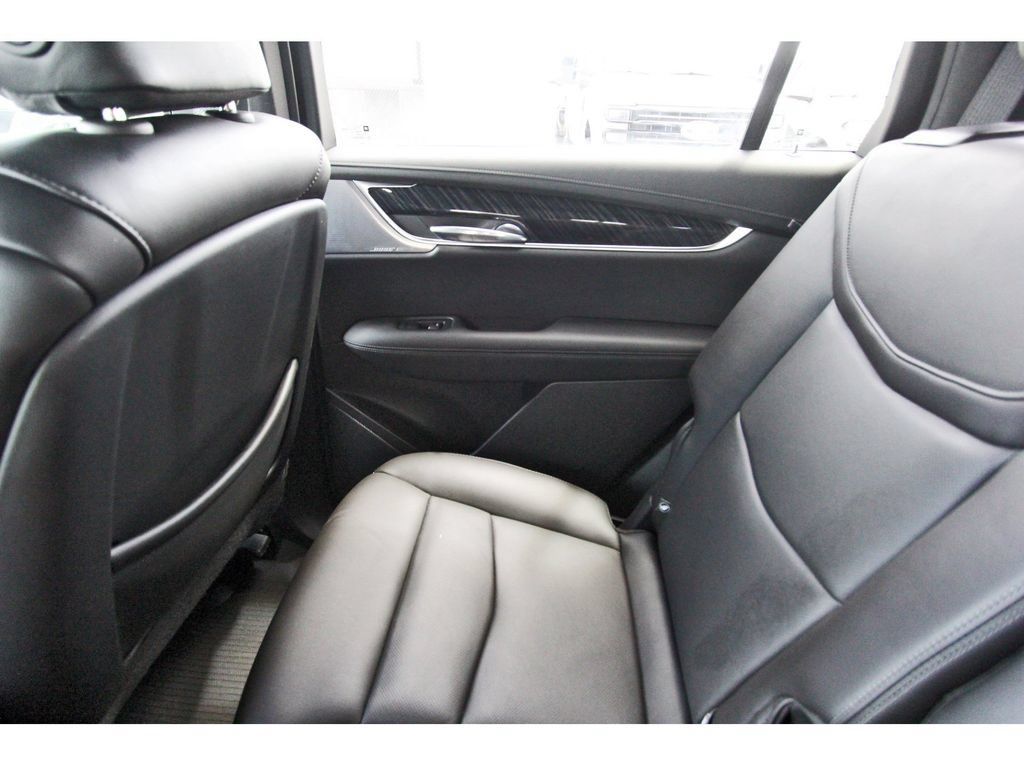 Certified 2023 Cadillac XT6 Premium Luxury w/ Technology Package FWD image 12