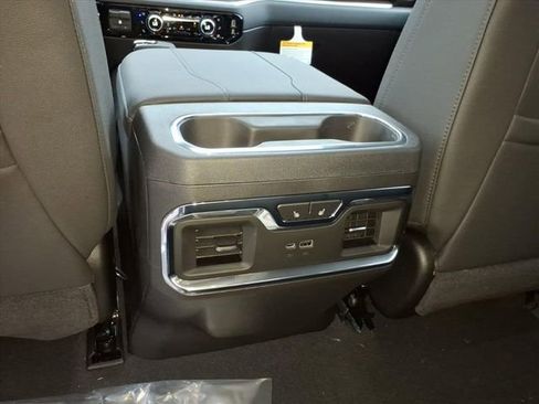 New 2026 GMC Sierra 1500 SLT w/ SLT Premium Plus Package image 17