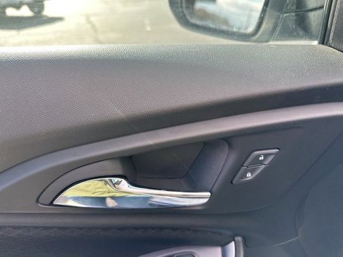 Used 2024 Chevrolet Malibu LT image 30