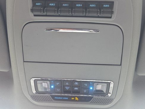 Used 2025 Ford F350 Lariat w/ Black Appearance Package image 21