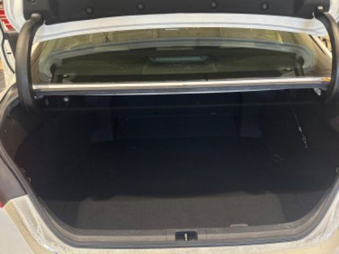 Used 2018 Toyota Camry SE image 13