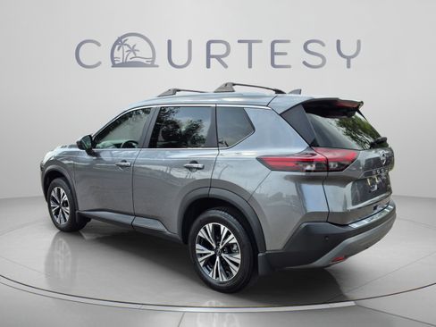 Certified 2023 Nissan Rogue SV w/ SV Premium B Package FWD image 5