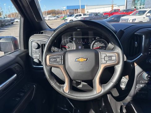 Used 2023 Chevrolet Silverado 3500 High Country w/ Technology Package image 15