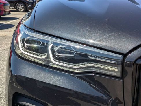 Used 2021 BMW X7 xDrive40i w/ Premium Package 2 AWD/4WD image 10