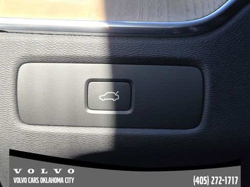 New 2026 Volvo XC60 B5 Plus w/ Protection Package Premier image 20