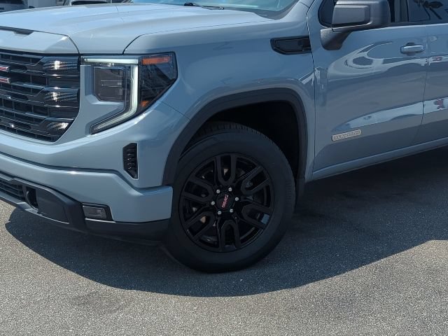 Used 2024 GMC Sierra 1500 Elevation AWD/4WD image 2