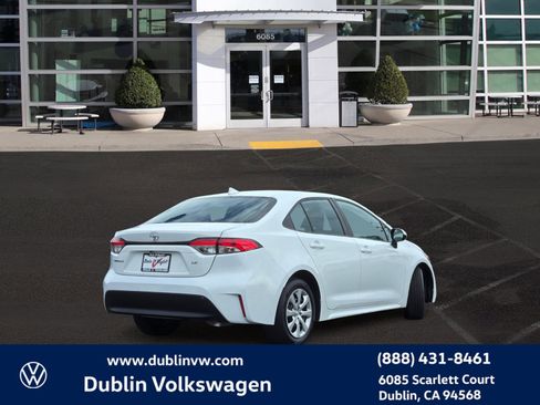 Used 2024 Toyota Corolla LE image 4