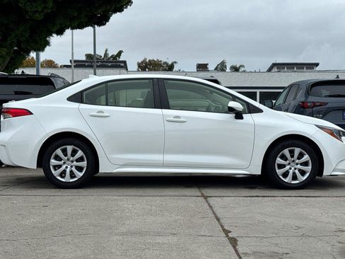 Used 2024 Toyota Corolla LE FWD image 4