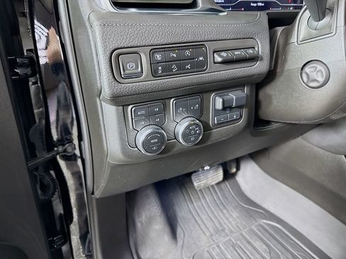 Used 2024 GMC Yukon Denali w/ Denali Reserve Package AWD/4WD image 10