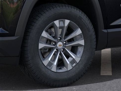 New 2026 Chevrolet Equinox LT w/ Convenience Package II FWD image 9
