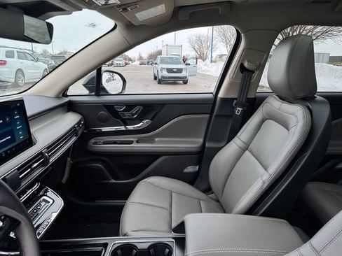 New 2026 Lincoln Corsair Premiere image 21