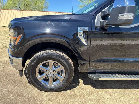 Certified 2025 Ford F150 XLT w/ Equipment Group 302A MID AWD/4WD image 27
