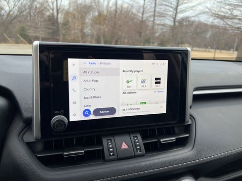 Used 2024 Toyota RAV4 XLE Premium image 22