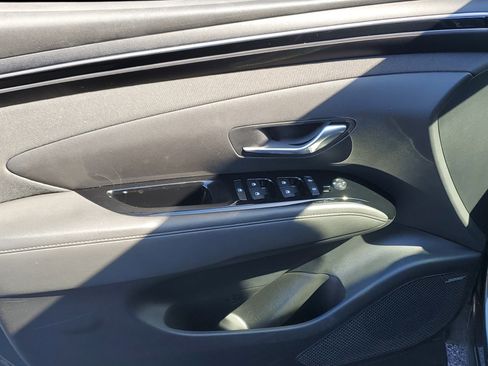 Certified 2022 Hyundai Tucson SEL w/ Convenience + Premium Package FWD image 9