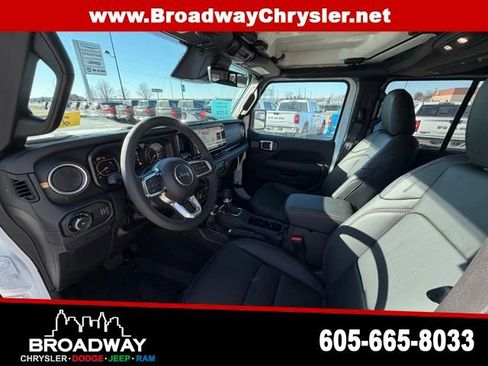 New 2026 Jeep Wrangler Unlimited Sahara AWD/4WD image 14