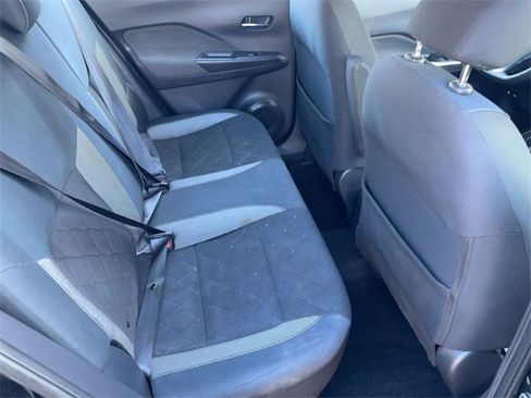 Used 2019 Nissan Kicks SV image 29