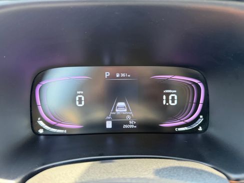 Certified 2023 Kia Soul LX w/ LX Technology Package FWD image 20