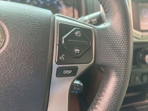 Used 2019 Toyota 4Runner SR5 Premium RWD image 19