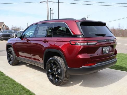 New 2026 Jeep Grand Cherokee Limited AWD/4WD image 29