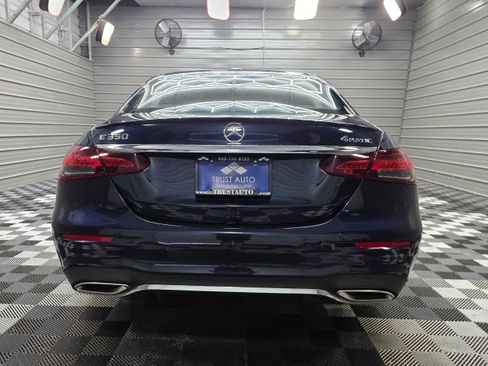 Used 2022 Mercedes-Benz E 350 4MATIC Sedan image 7