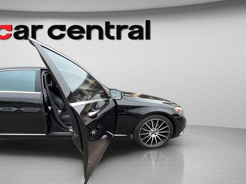 Used 2015 Mercedes-Benz S 550 4MATIC Sedan image 9