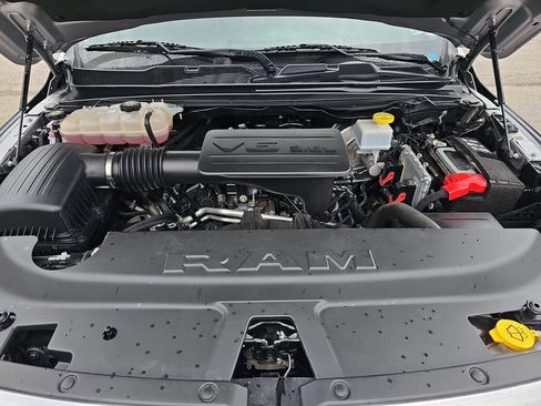 Used 2024 RAM 1500 Tradesman AWD/4WD image 29