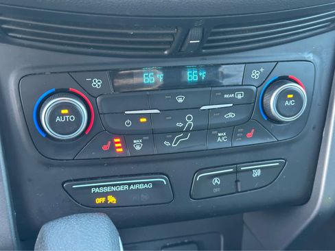 Used 2018 Ford Escape SE AWD/4WD image 16