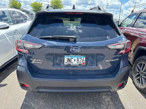 Used 2023 Subaru Outback Premium AWD/4WD image 10