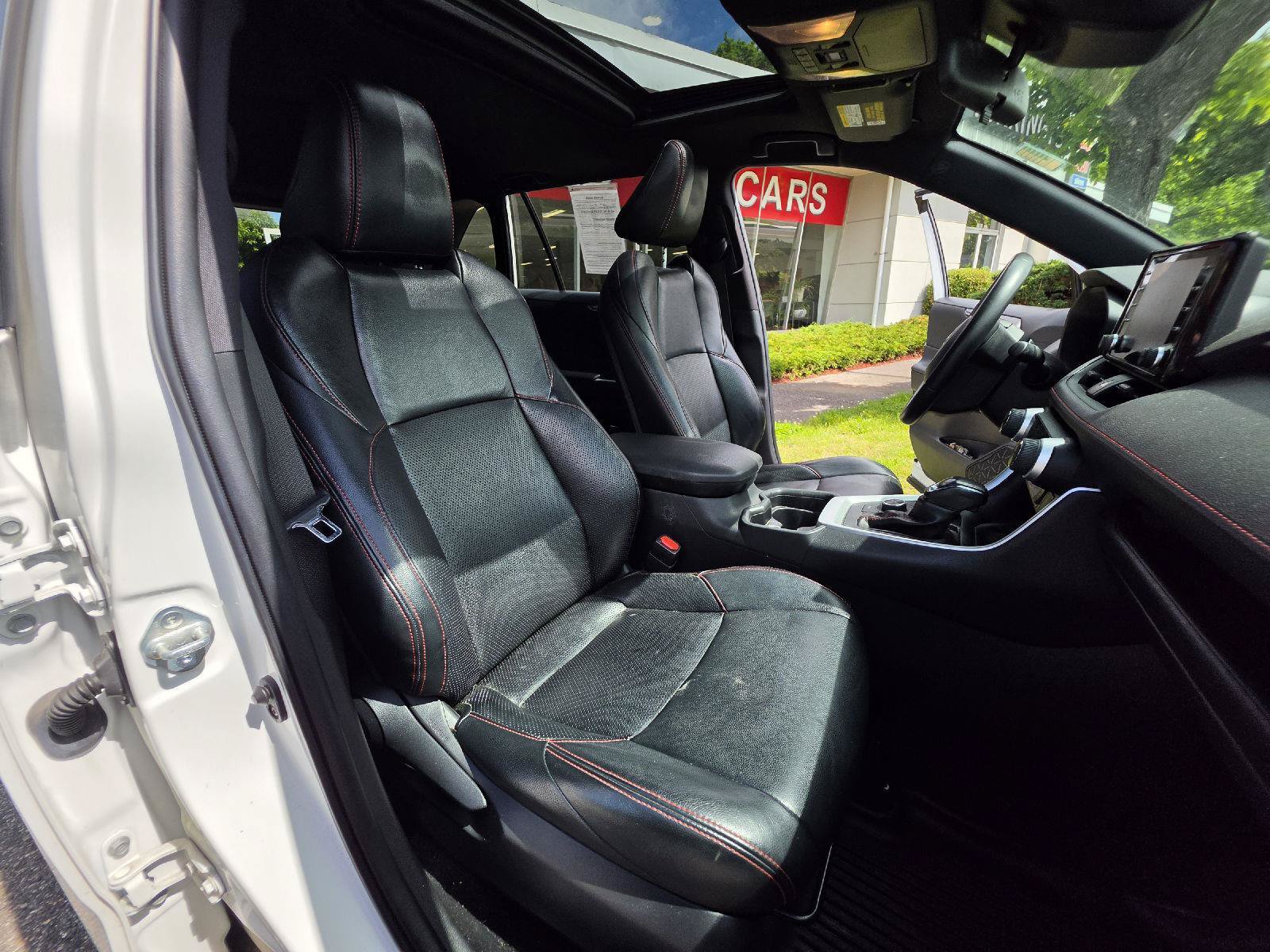 Used 2021 Toyota RAV4 SE w/ Weather & Moonroof Package AWD/4WD image 14