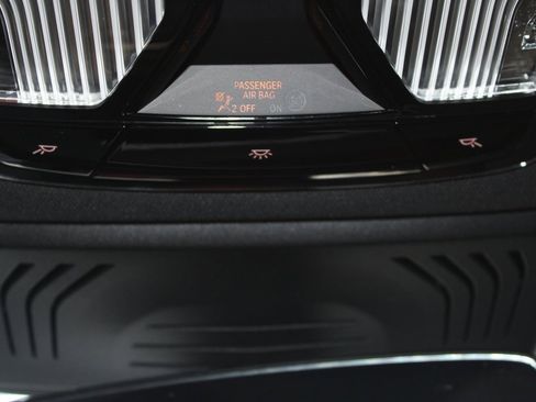 Used 2023 BMW X3 xDrive30i w/ Premium Package image 41