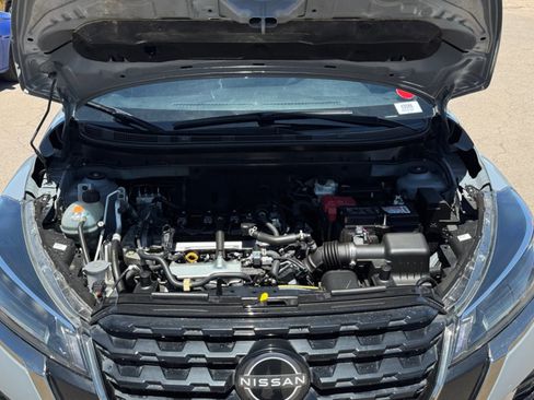 Used 2024 Nissan Kicks SR w/ Exterior Package FWD image 20