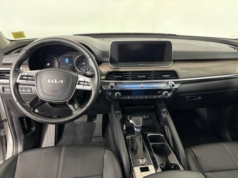 Used 2022 Kia Telluride EX w/ EX Premium Package AWD/4WD image 13