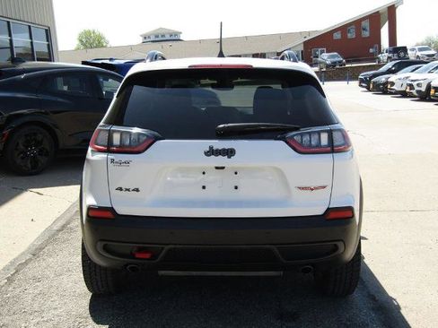 Used 2022 Jeep Cherokee Trailhawk w/ Premium Leather Package AWD/4WD image 4