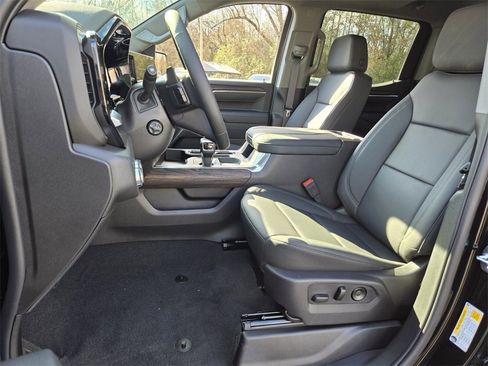 New 2026 GMC Sierra 1500 SLT w/ SLT Premium Package image 12