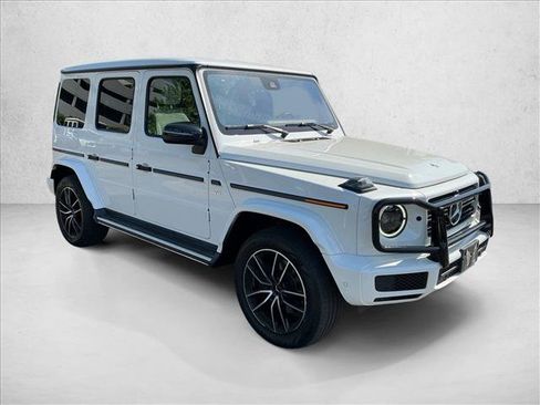 Used 2021 Mercedes-Benz G 550 image 3